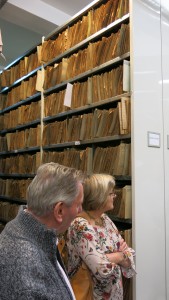 Brusselse heemkundigen te gast bij CEGESOMA, op 6 november 2018, blik in het archiefdepot.