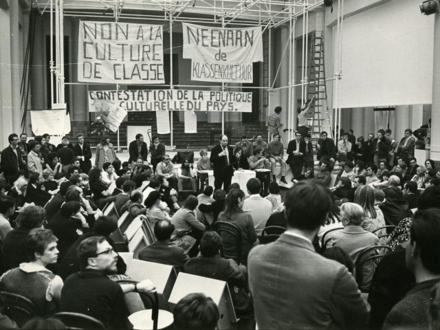 Op 28 mei bezetten kunstenaars het Paleis voor Schone Kunsten (nu Bozar), uit solidariteit met de studenten in Leuven en elders. © Archief van het Paleis voor Schone Kunsten Brussel